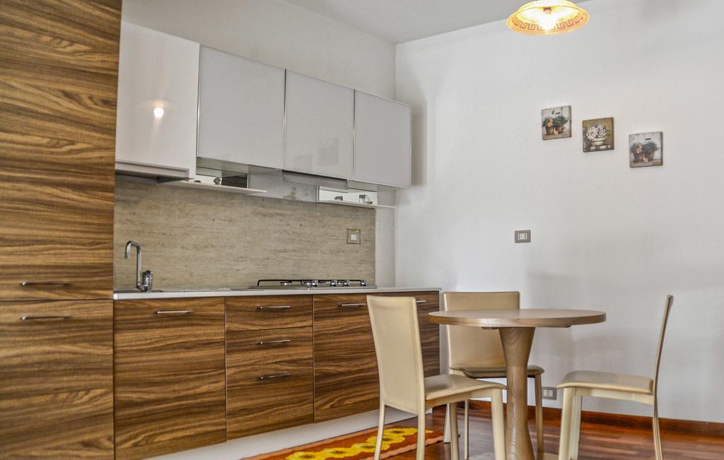 Rosso Conero Apartment Morro dʼAlba Стая снимка